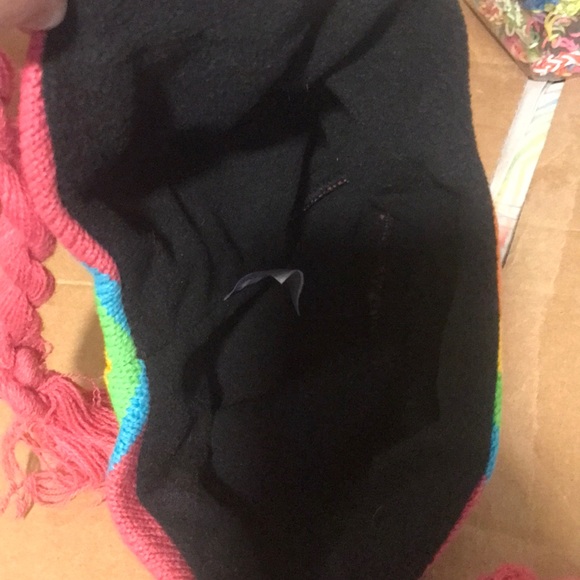 Hat - Picture 3 of 3